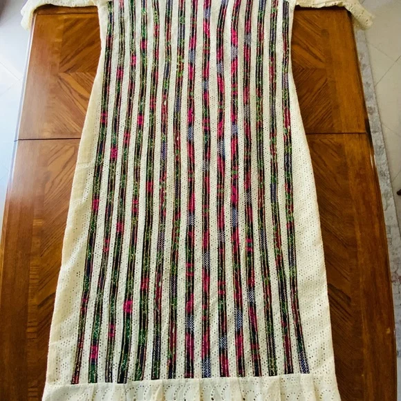 Elegantly designed Custom Made African Outfit. - Picture 14 of 14